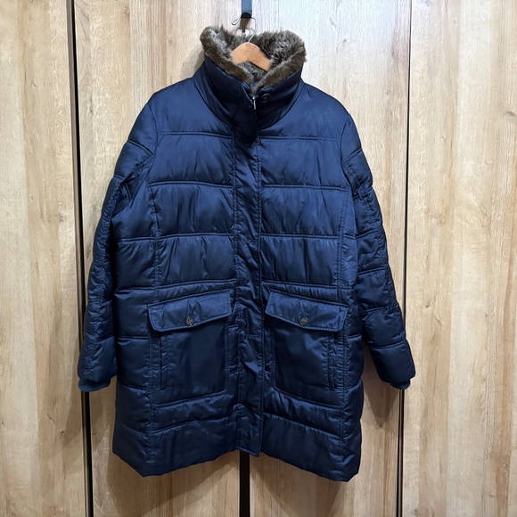 Lands' End Plus Sz 2X 20W- 22W Navy Blue Down Coat Faux Fur Collar Warm - Picture 1 of 13